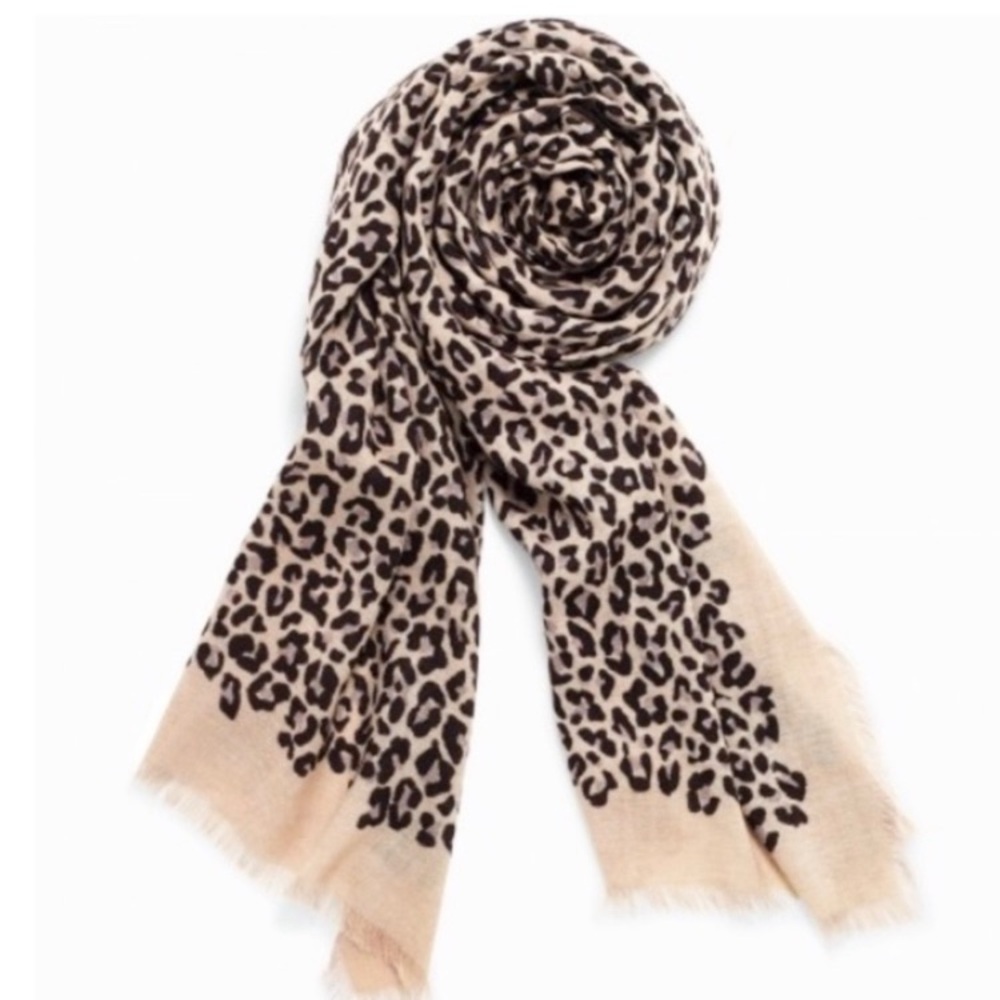 Stella & Dot Park Slope Leopard Scarf